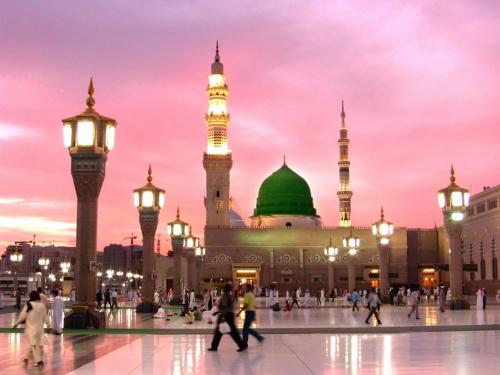 ईदे मीलादुन्नबी है दिल बड़ा मसरूर है / Eid e Miladunnabi Hai Dil Bada Masroor Hai