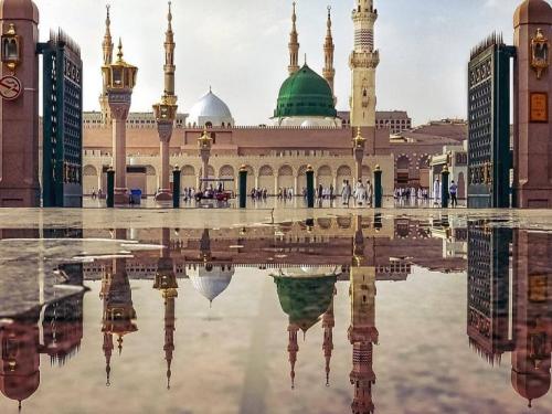 Dilon se gam mitata hai Muhammad naam aisa hai || рджрд┐рд▓реЛрдВ рд╕реЗ реЪрдо рдорд┐рдЯрд╛рддрд╛ рд╣реИ, рдореБрд╣рдореНрдордж рдирд╛рдо рдРрд╕рд╛ рд╣реИ || Lyrics || Roman (Eng) & рд╣рд┐рдВрджреА (Hindi)