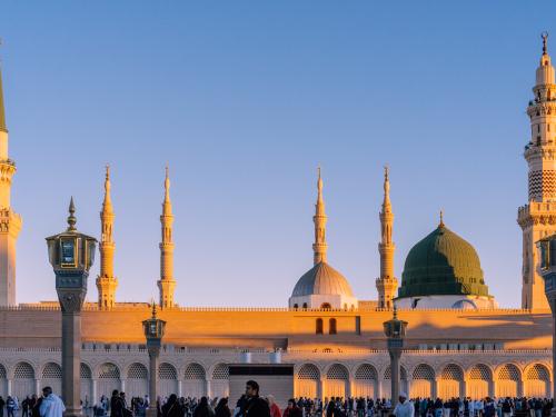 अब तो बस एक ही धुन है कि मदीना देखूँ / Ab To Bas Ek Hi Dhun Hai Ke Madina Dekhun
